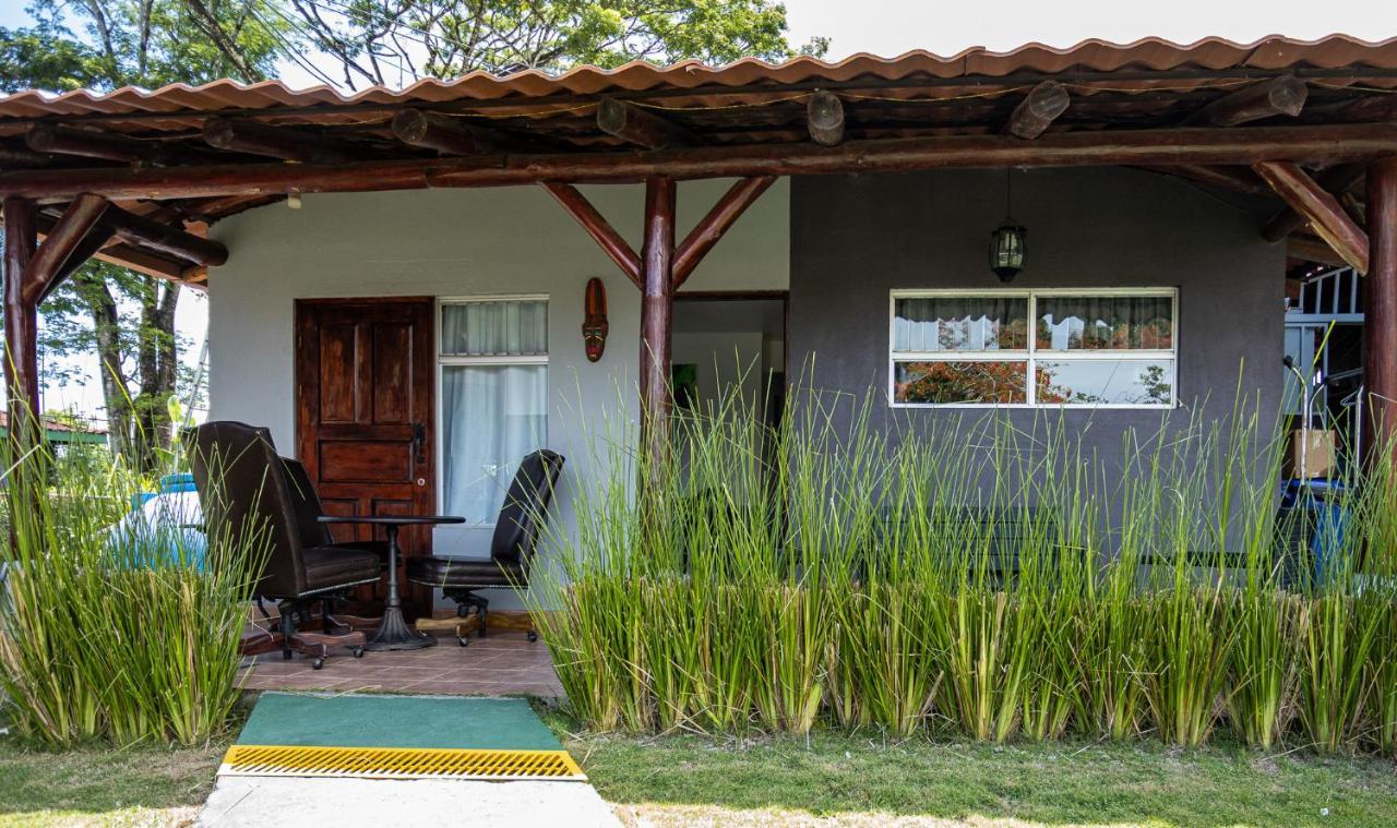 Hotel El Rancho Quepos Exterior foto
