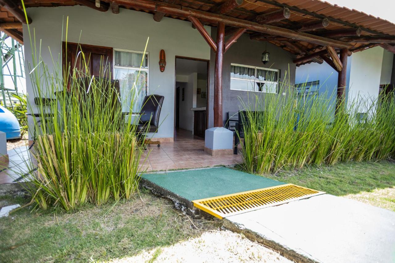 Hotel El Rancho Quepos Exterior foto